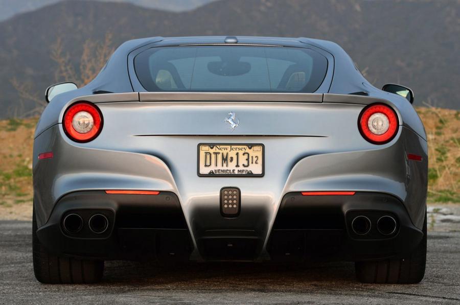  Ferrari F12berlinetta 2014 года  (фото 63 из 77)